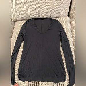 Lululemon size 6 scoop neck black long sleeve